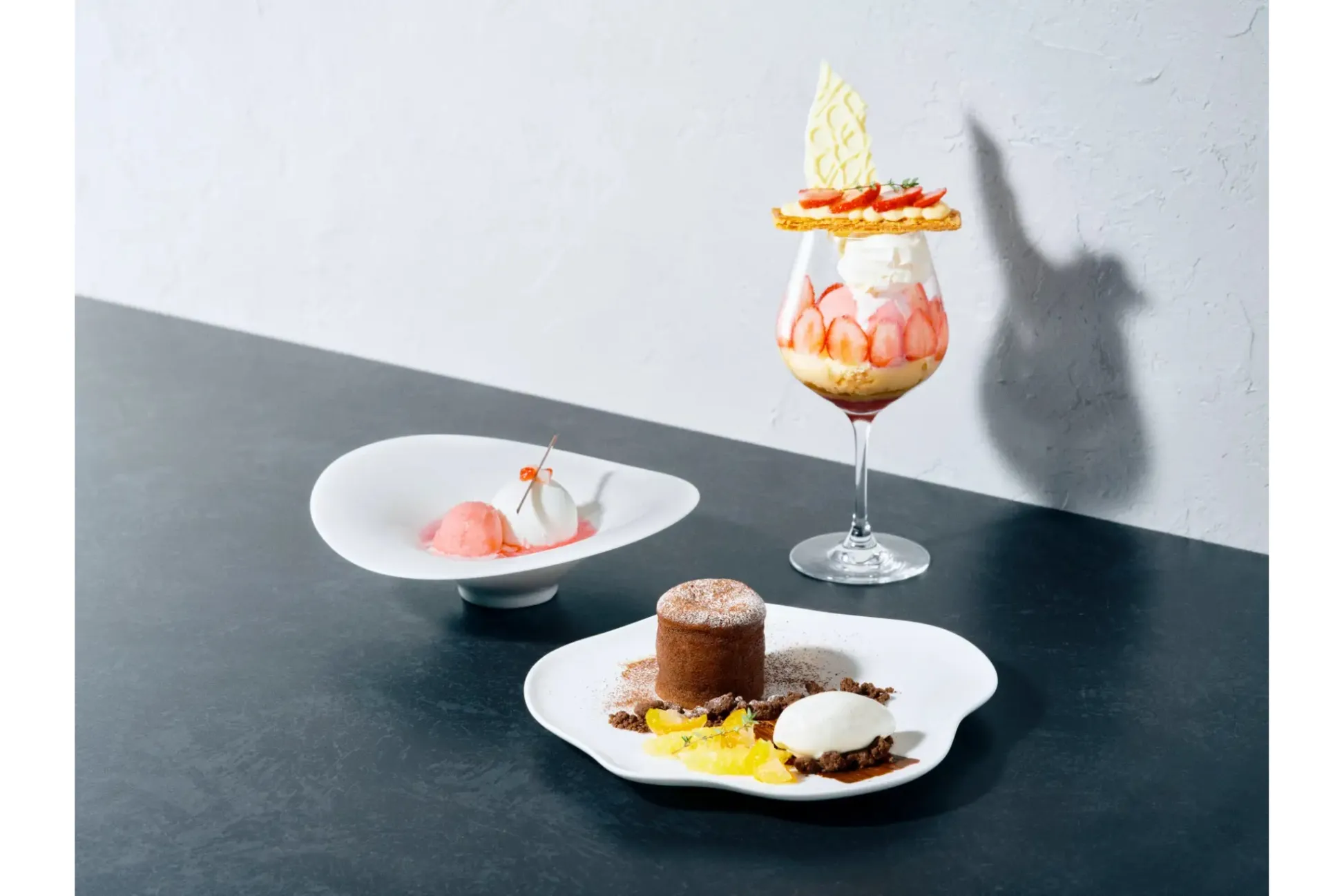 「治一郎 ＫＩＴＴＥ丸の内店」からバータイム限定！新作スペシャルスイーツが登場
