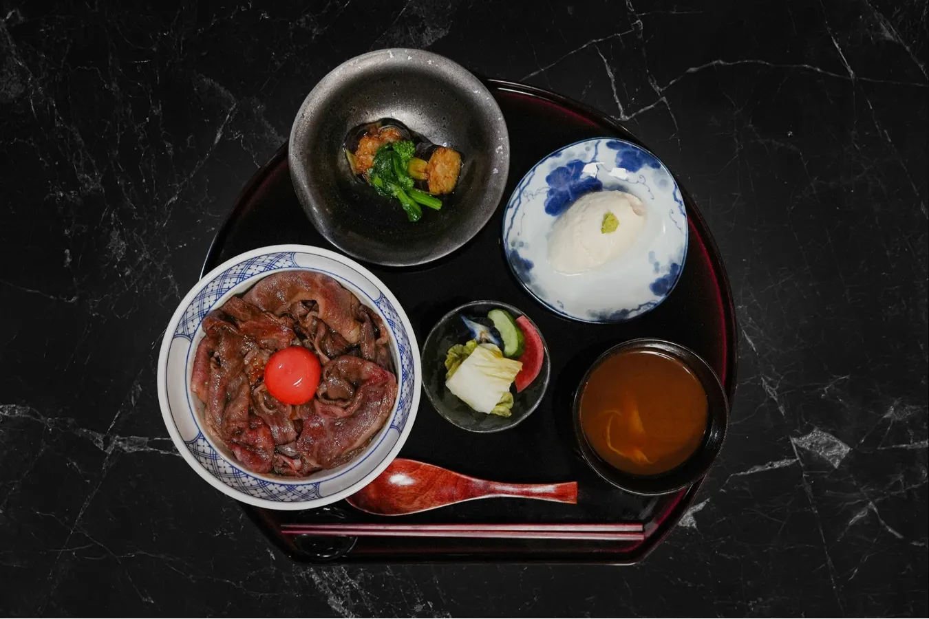 ▲「牛丼御膳」