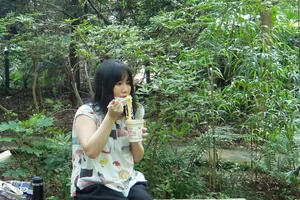 憧れの「山頂でカップ麺を食べる」をどうにか都会で叶えたい【0円ソロ活】