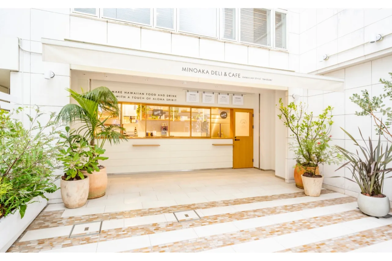 ハワイ感じるテイクアウト専門店「ミノアカ」神宮前にオープン！スパムおむすびやマラサダも_1363447