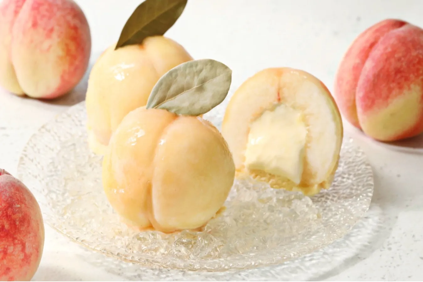 ▲「まるごと桃のケーキ」