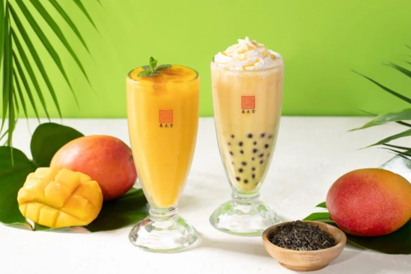 ▲左から「アップルマンゴースムージー」「タピオカアップルマンゴーミルクティー」