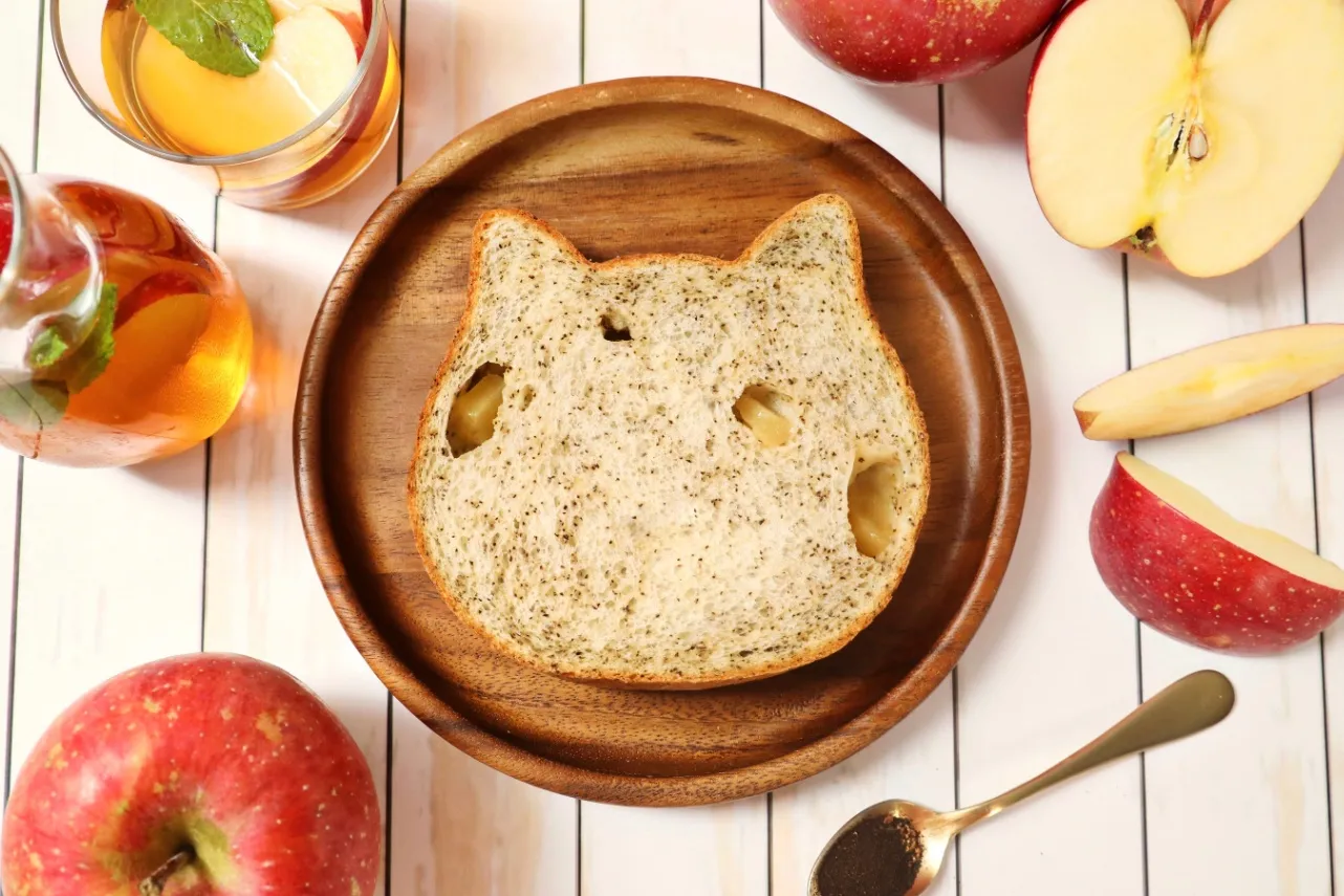 ▲ねこねこ食パン アールグレイアップルティー