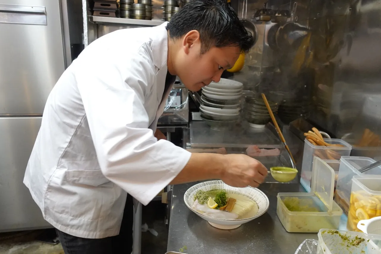 ▲「味づくりは大体4カ月ほどで仕上げていきます。いずれは豚骨ラーメンなども作ってみたい」と誉田さん