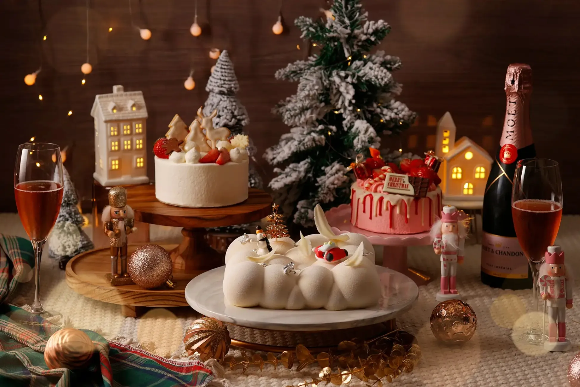 3つの物語が彩る！「ザ ストリングス 表参道」より3種のクリスマスケーキ登場