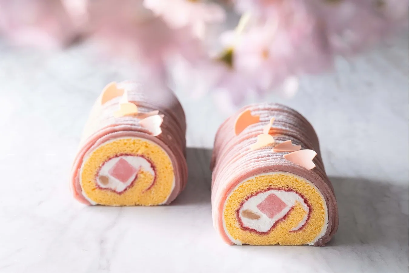 ▲「桜ロールケーキ」