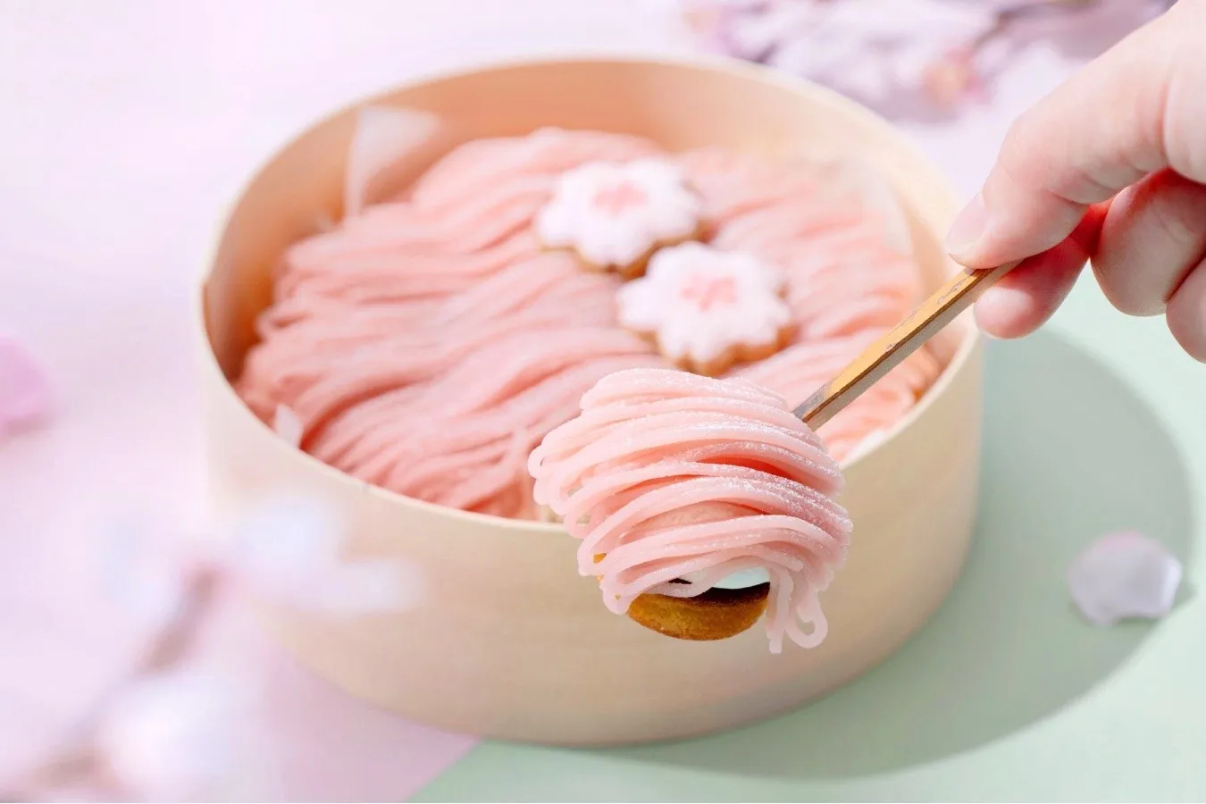 2025年の桜スイーツ34選！“さくら香る”春限定ケーキ＆焼き菓子など