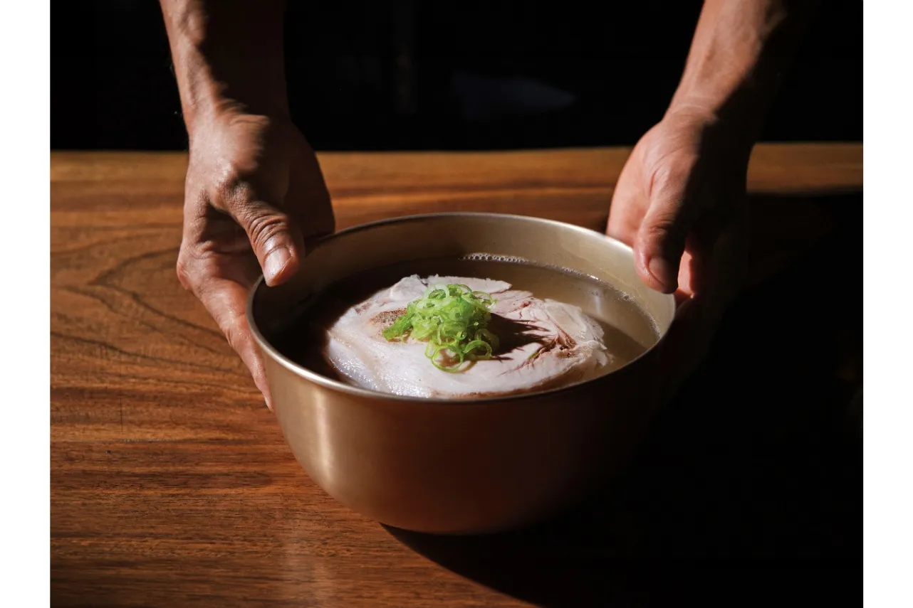 日本初上陸!韓国ソウル発のコムタンスープ専⾨店「オクドンシク」新大久保にオープン_2621739