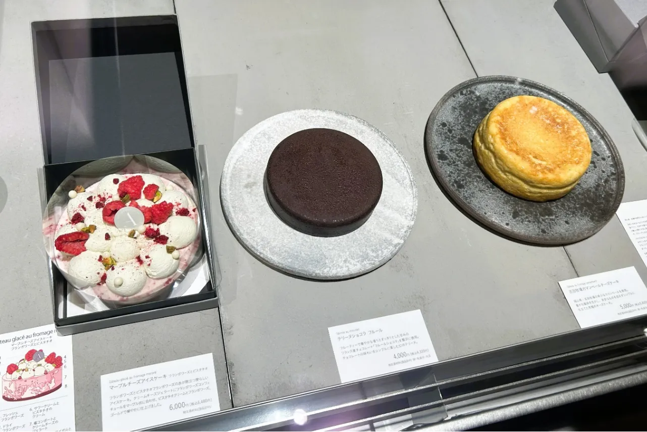 ▲宝石のように美しいケーキがズラリ（撮影：レッツエンジョイ東京編集部）