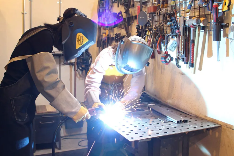 「こんなデート初めて！」おしゃれな家具をDIYできる、中目黒の溶接ショップが楽しい～！