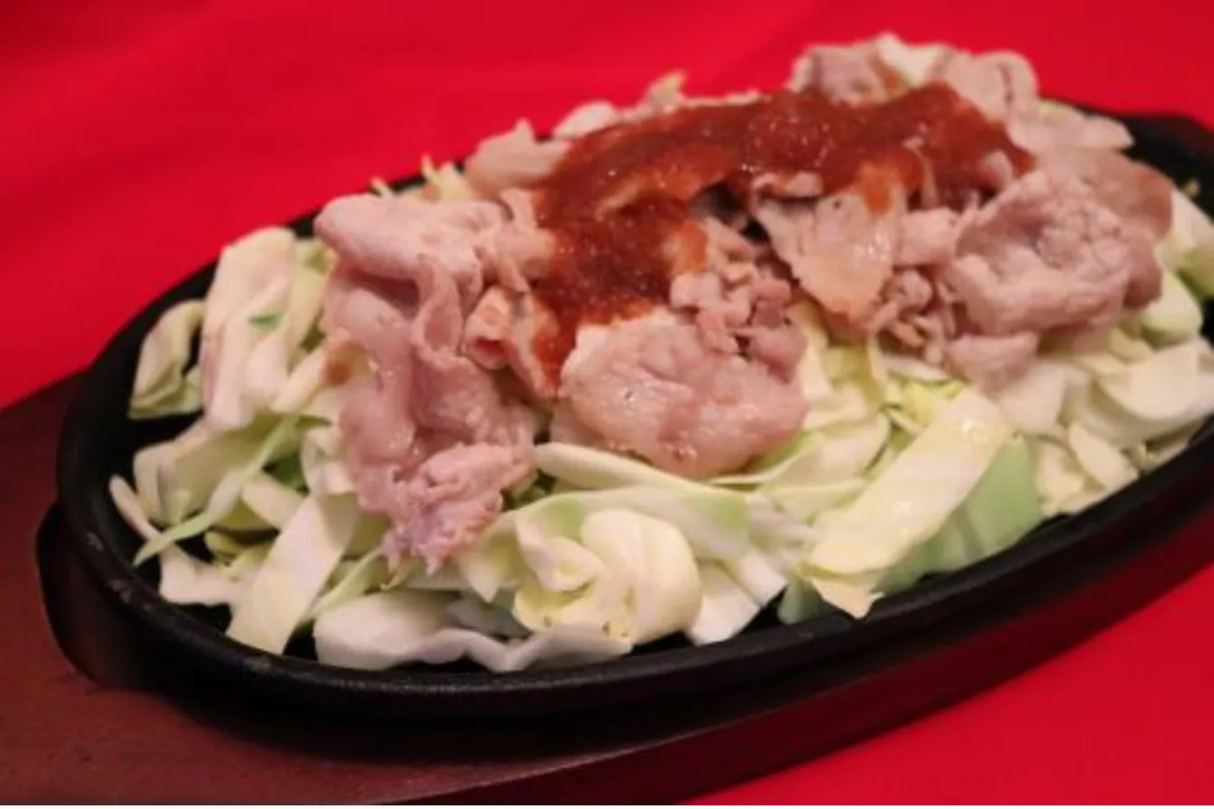 ▲ビフテキ家あづまの「もち豚のじゅうじゅう焼き」（1,320円）