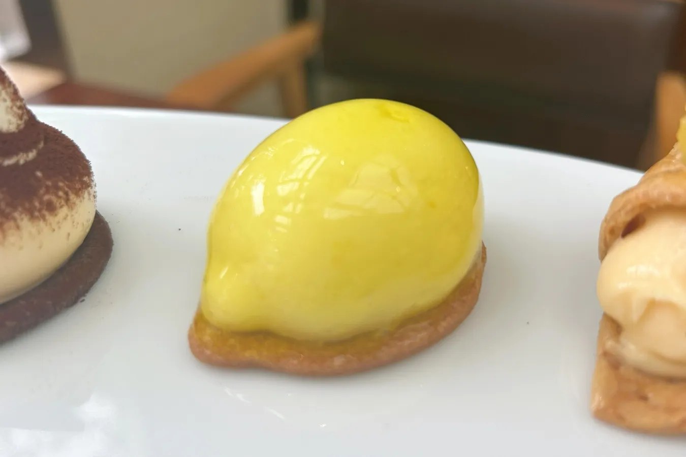 ▲レモン型のリコッタチーズムース