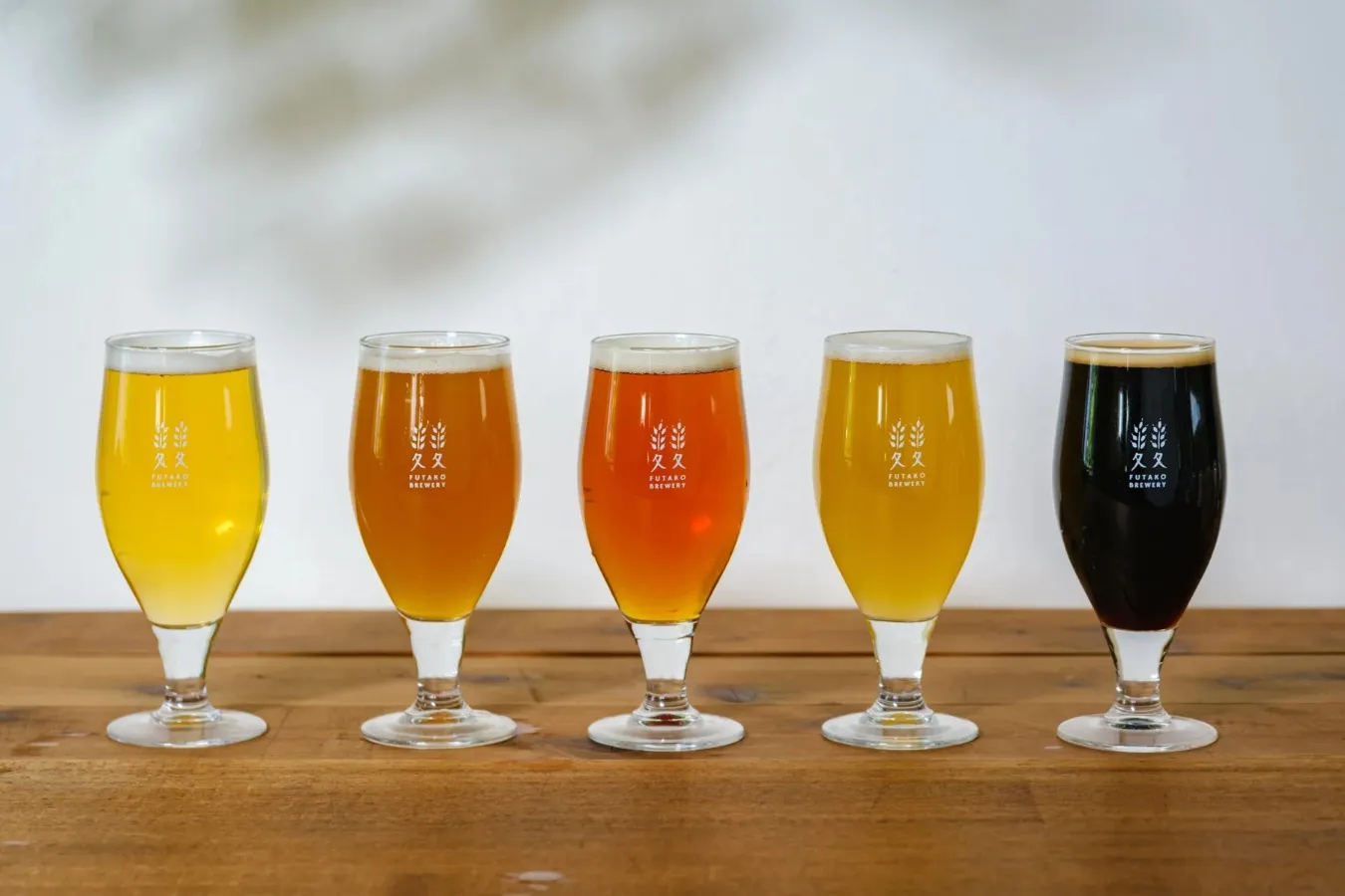 ▲定番5種のグラスビール