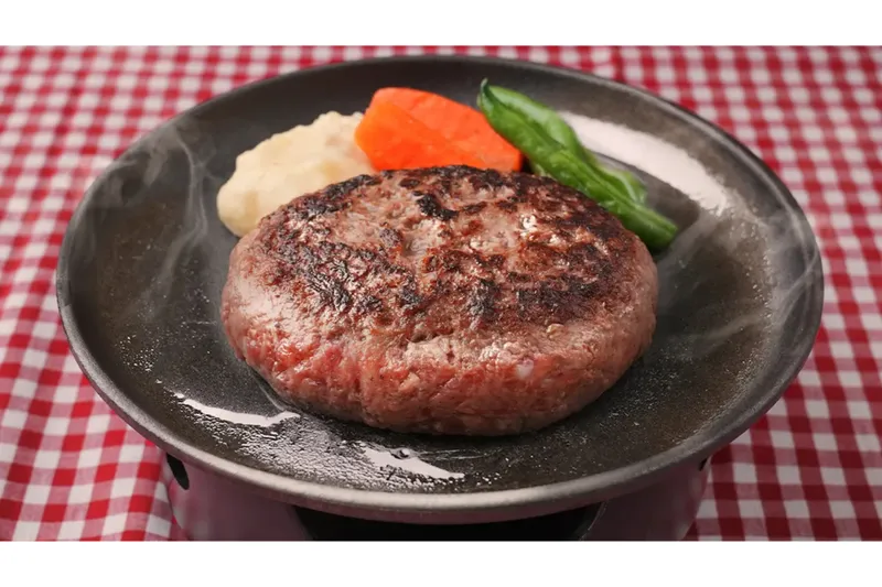 「とろけるハンバーグ」が吉祥寺にオープン！“スフレオムレツ”をのせた限定メニューも