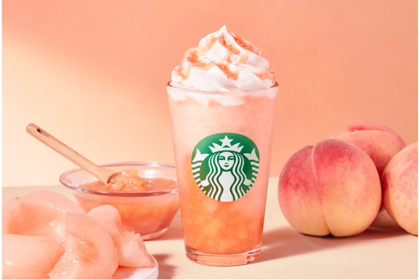 ▲「ヘブンリー ピーチ フラペチーノ(R)」