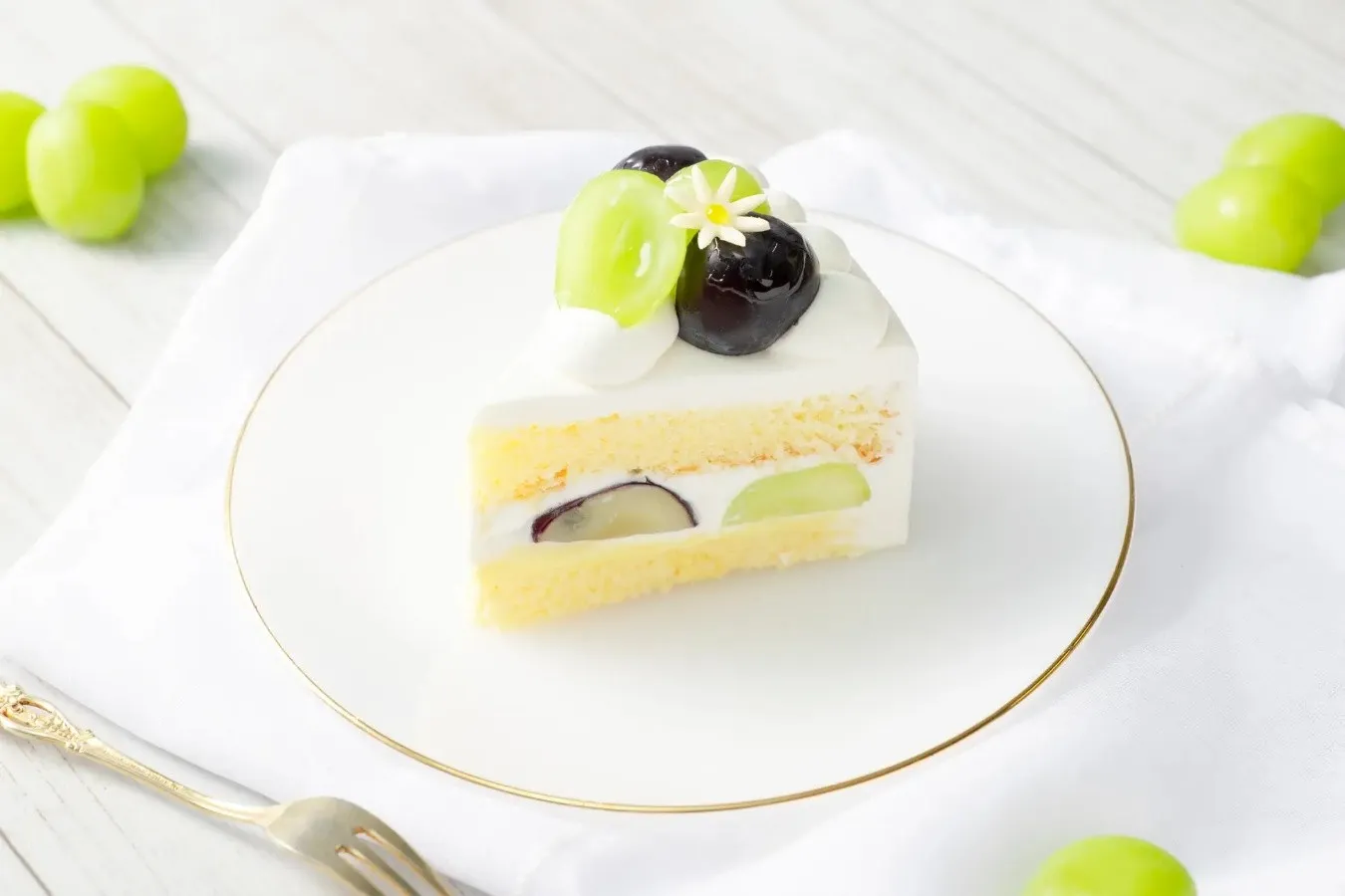 ▲「シャインマスカットとナガノパープルのショートケーキ」