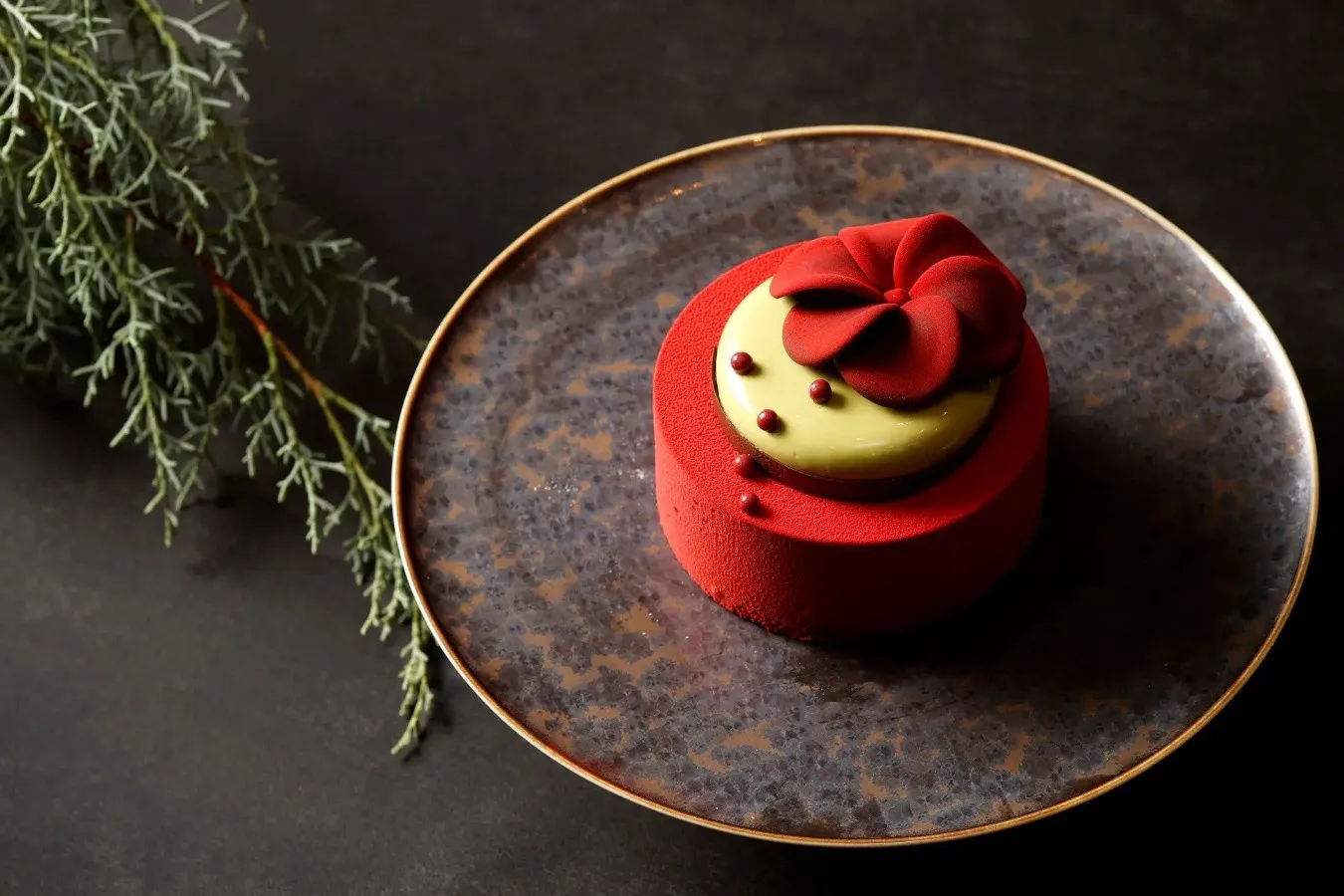 ▲「THE KAHALA CHRISTMAS 2025 “ROUGE”」