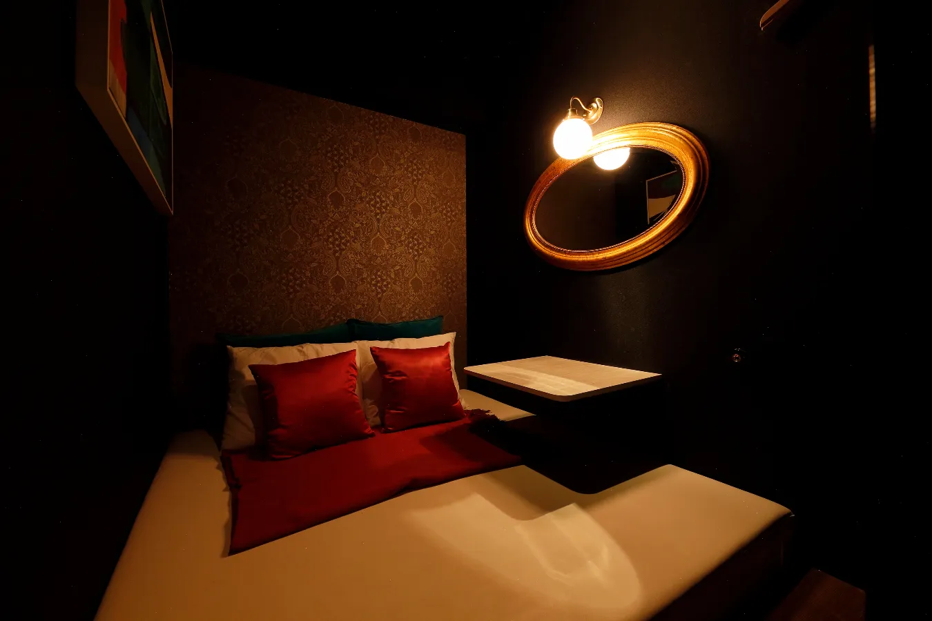 3×3 DINING LOUNGE