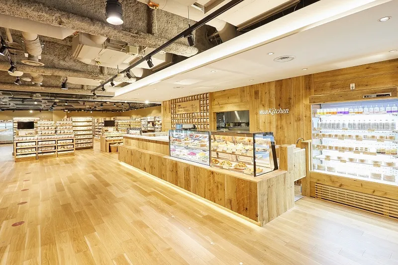 無印初の中食サービスも！「MUJIcom 東池袋」がオープン