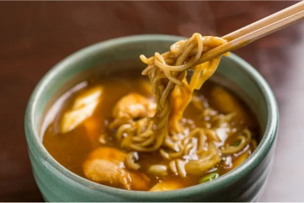 カレー南蛮が美味しい老舗蕎麦屋など！日本橋のオススメ飲食店5選