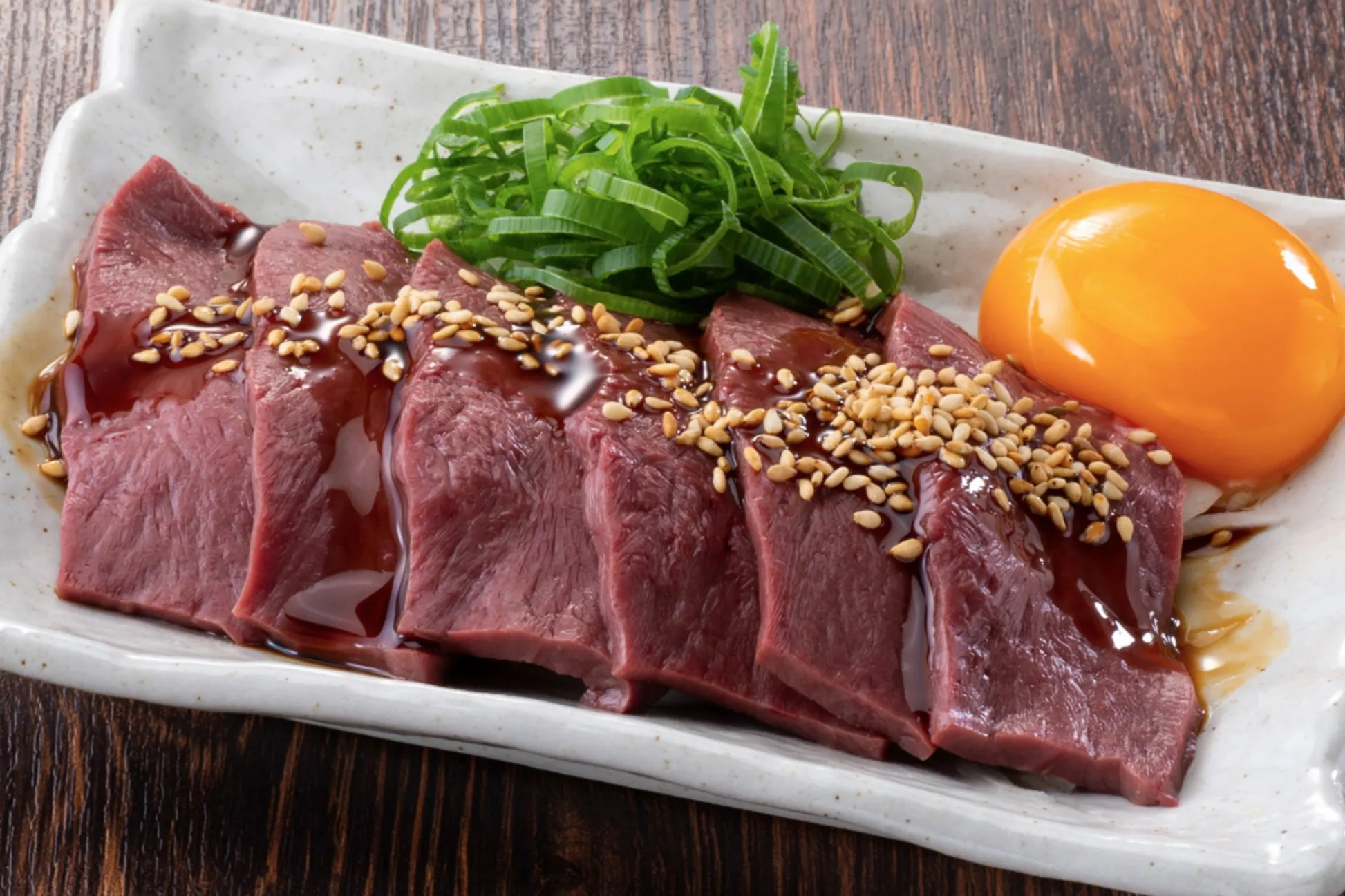 和牛のホルモンを堪能！「肉刺し うしはし」が五反田にオープン