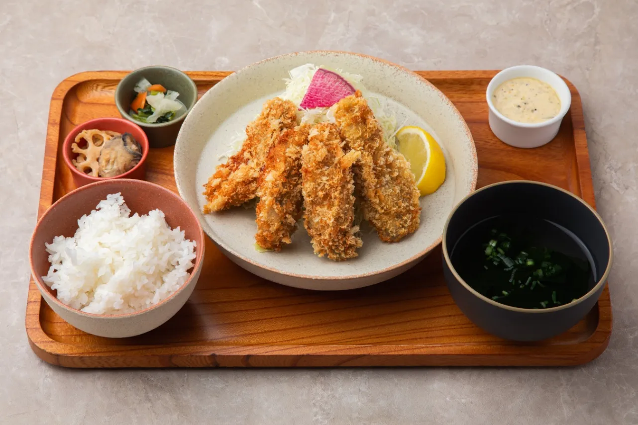 ▲「ジューシー牡蠣フライ定食」