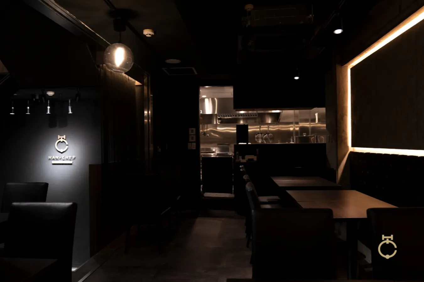▲店内は黒を基調としたシックで高級感のある雰囲気