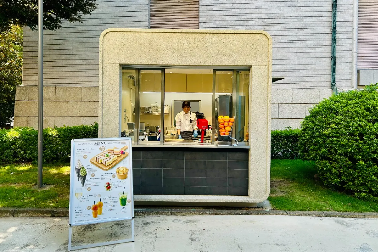 ▲「ガーデンカフェ」外観（撮影：レッツエンジョイ東京編集部）