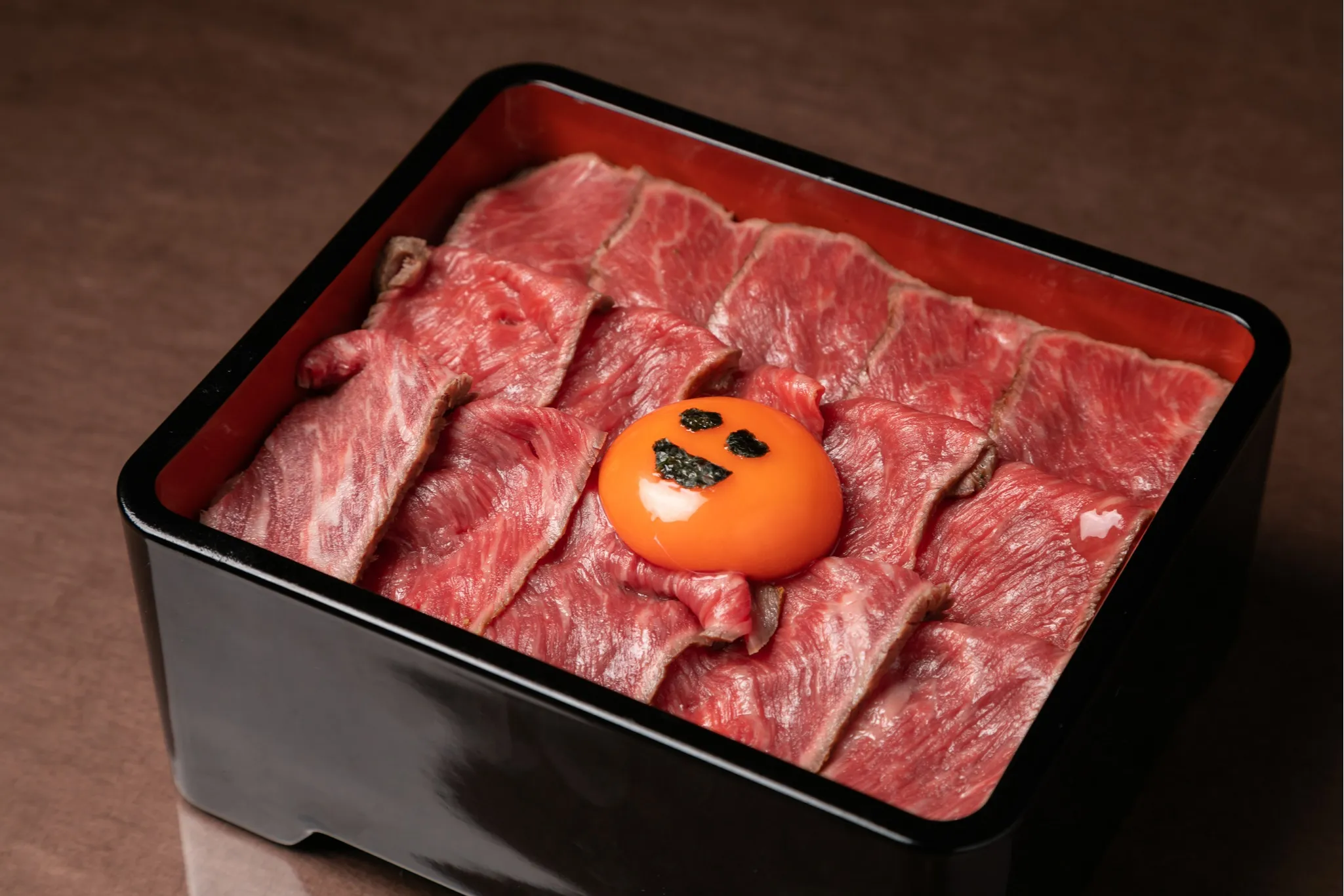 神戸牛ステーキ重専門店「神戸牛ダイア」が芝大門、日本橋に2店舗オープン