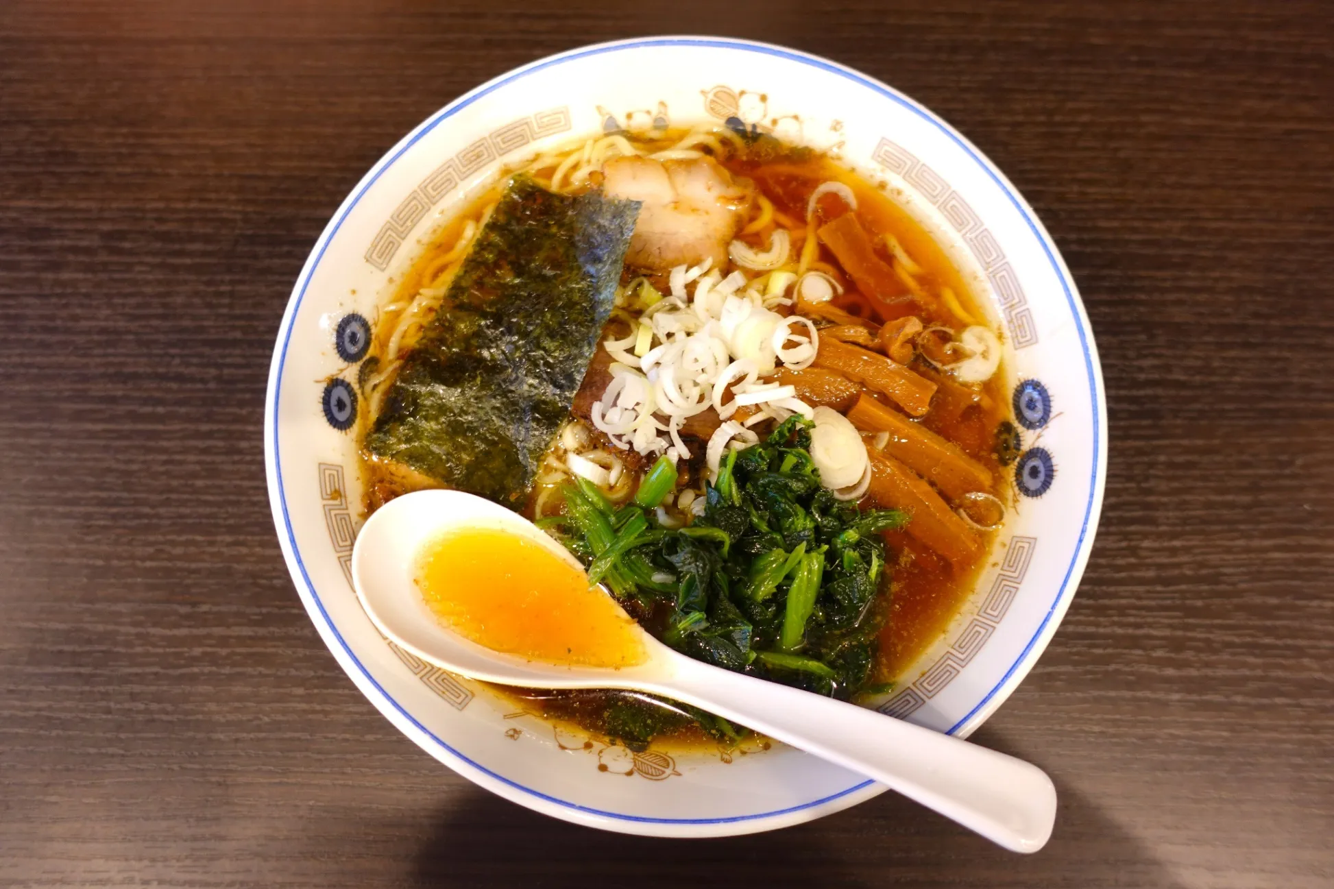早朝の目黒に行列が！？元芸人がつくる「朝ラーメン」が人気の「えーちゃん食堂」へ