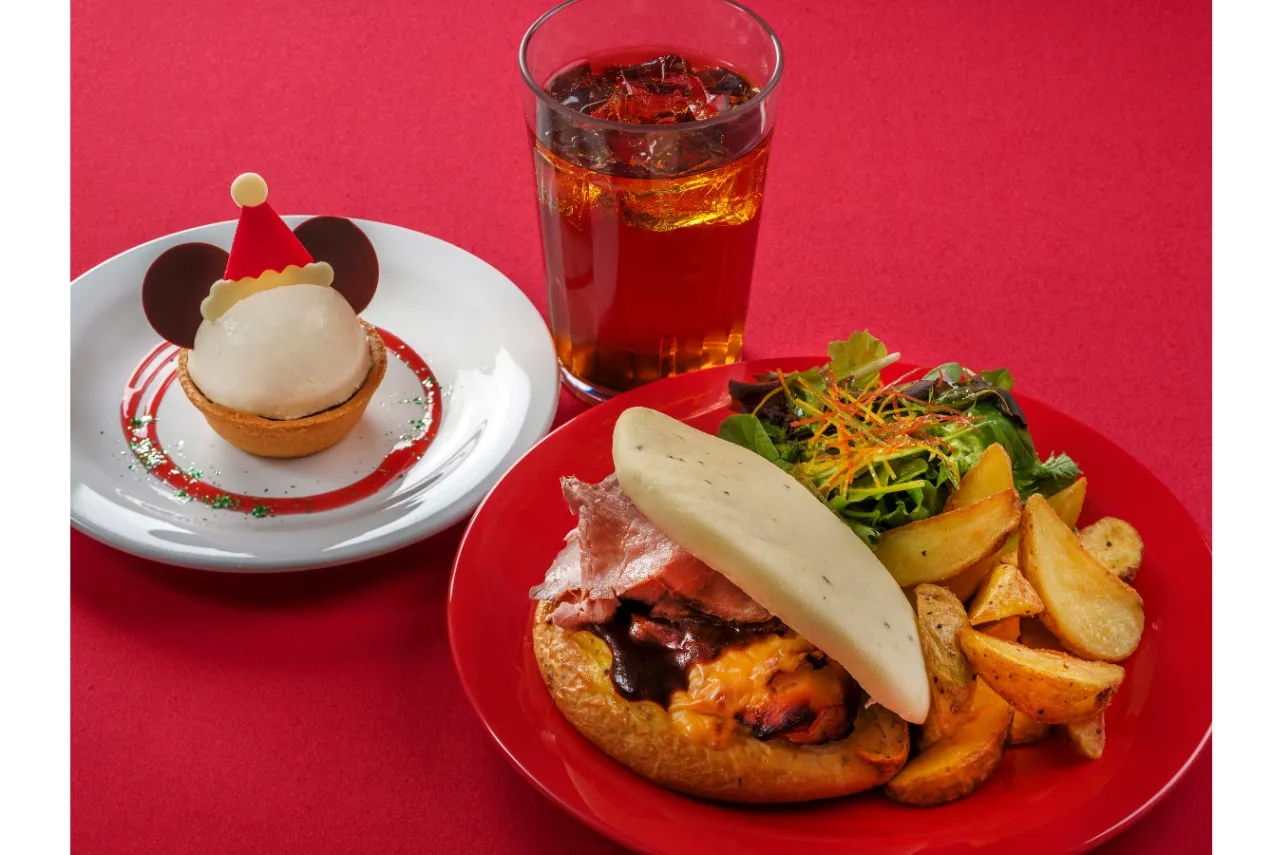 ▲「スペシャルホットサンドセット」(2,180円)(C)Disney