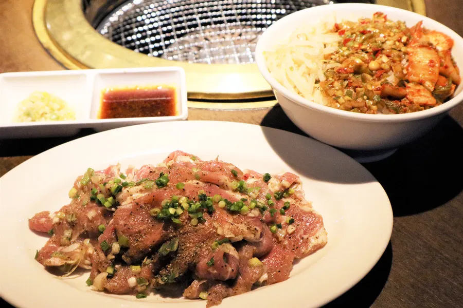 焼肉食べ放題1,490円～しかもソフトドリンクバー付き！ディナータイムでこの値段とは・・！