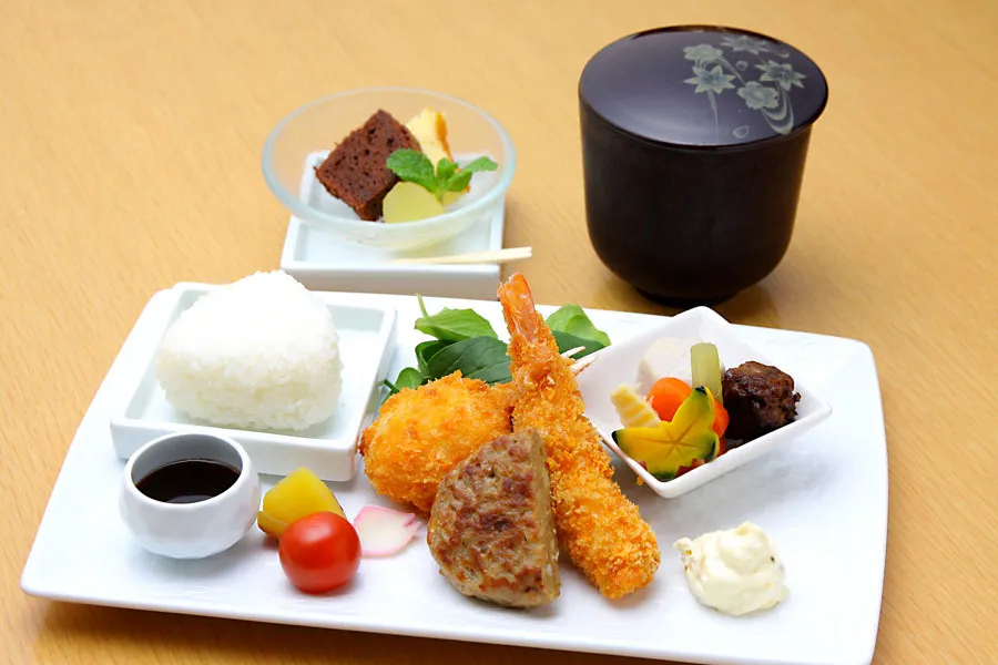 子連れディナー入門！キッズメニューのある東京の上質レストラン3選