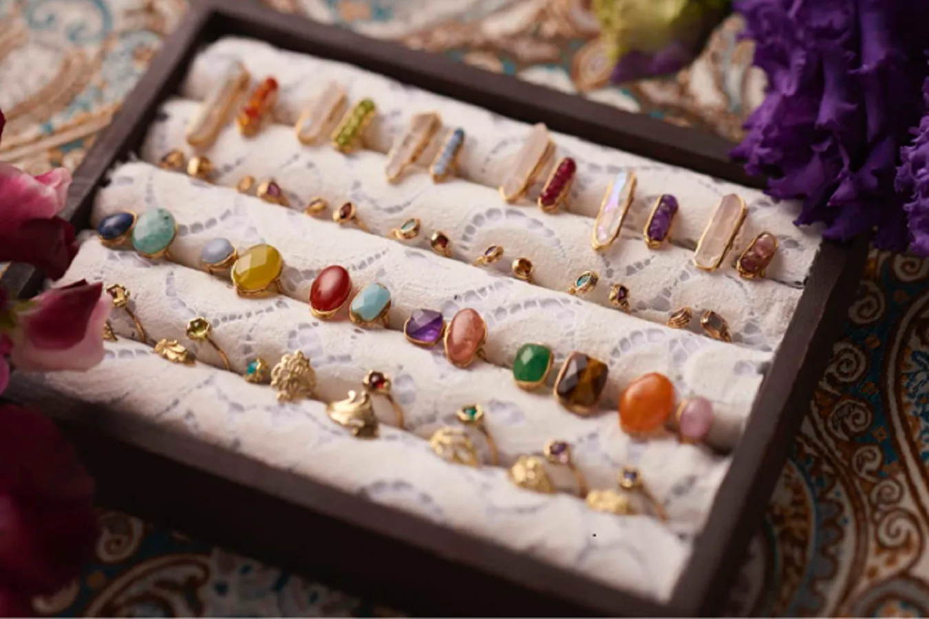 ▲天然石オリエンタルジュエリーショップ「Kardia」（2号館1階）は商業施設の常設店としては初出店