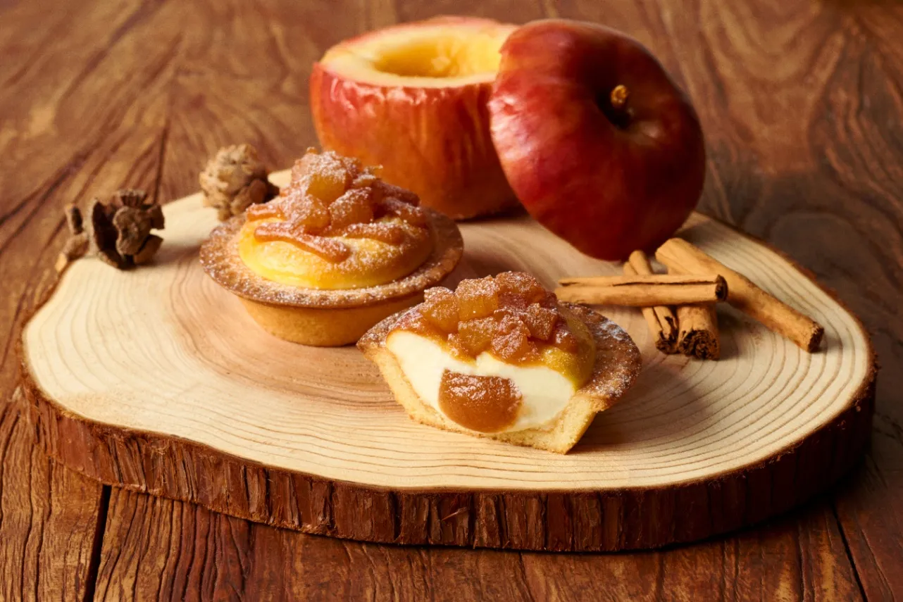 ▲「焼きたてチーズタルト アップルシナモン」