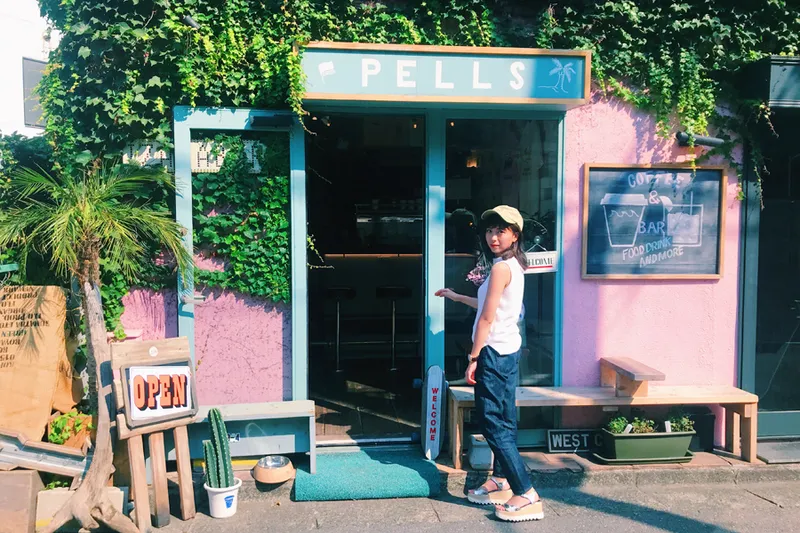 渋谷にこんな穴場カフェが！ピンクの壁が超ハイセンスな「PELLS coffee &bar」に潜入