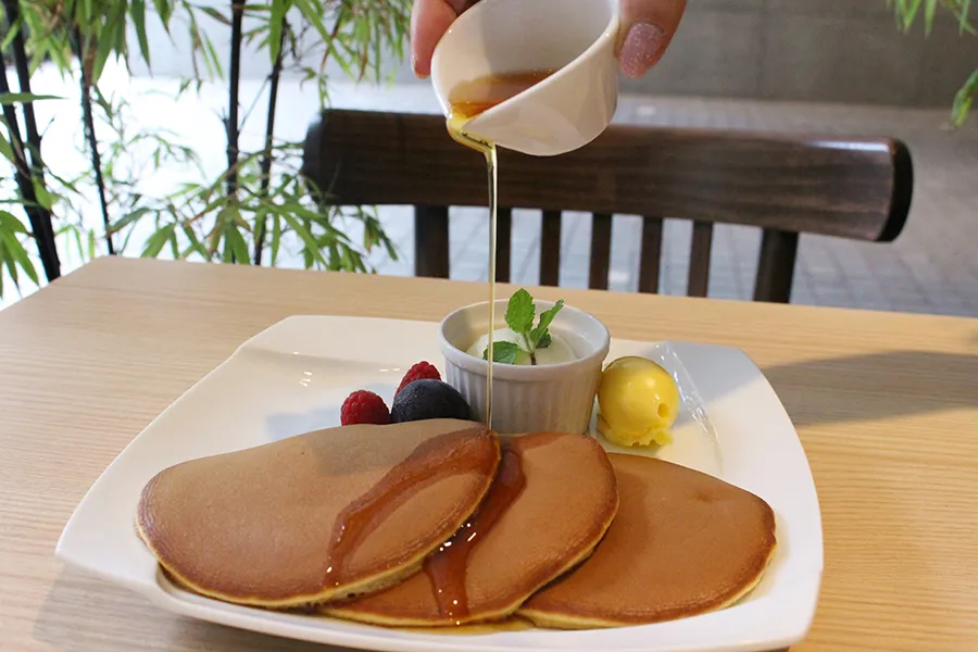 新感覚「どらパン」がうまいよぉ～！！あの文明堂のカフェで14時から限定のパンケーキは一度食べる価値あり