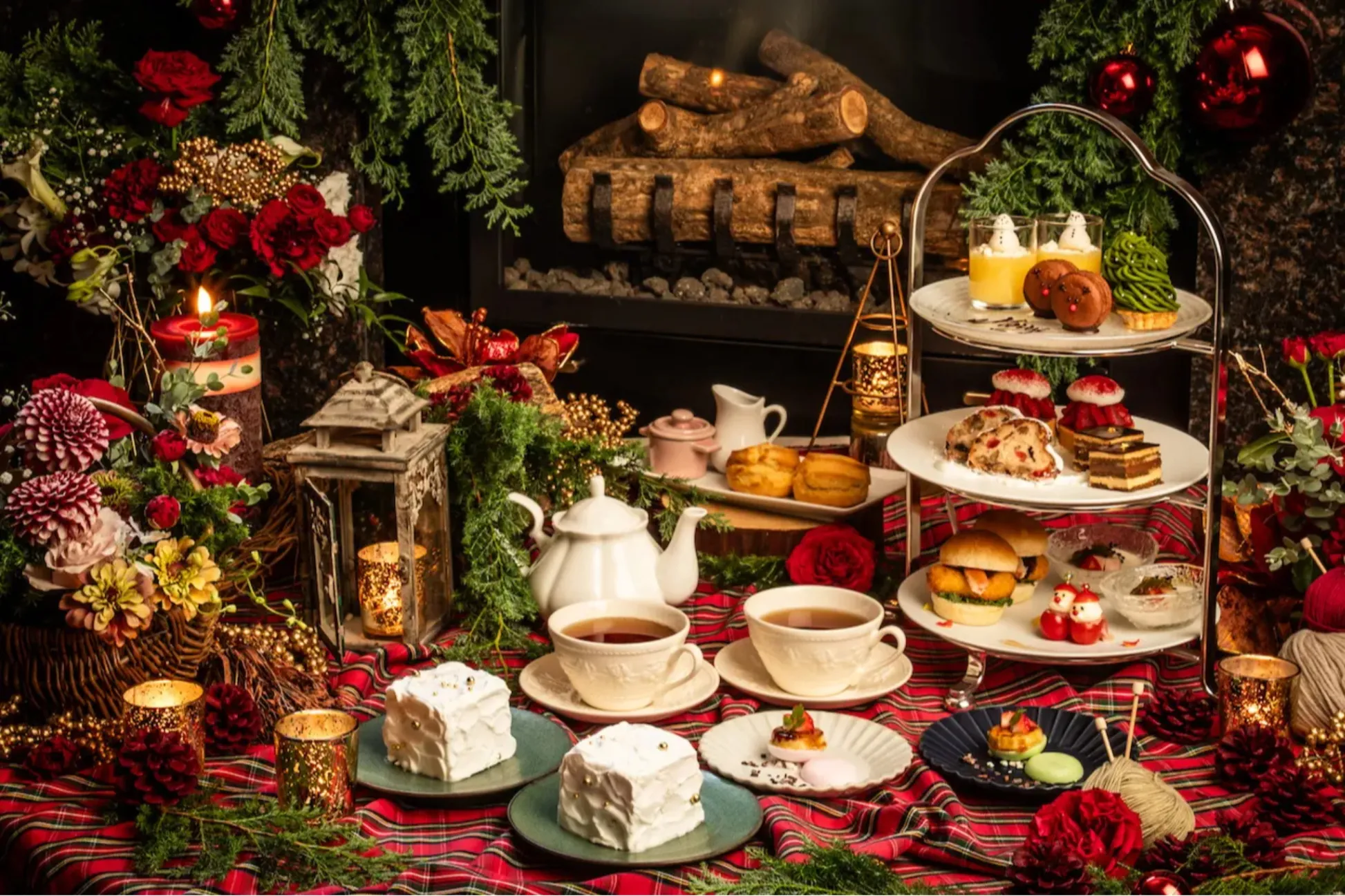 “シュトーレン付き”のクリスマスアフタヌーンティー！The Place of Tokyoで