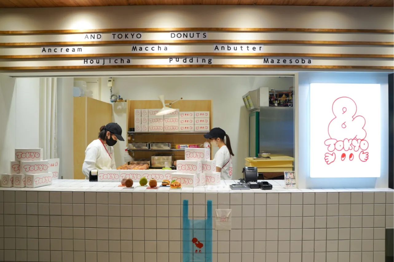 “カリふわ食感”！生ドーナツ専門店「＆TOKYO」グランスタ丸の内にオープン_1396753