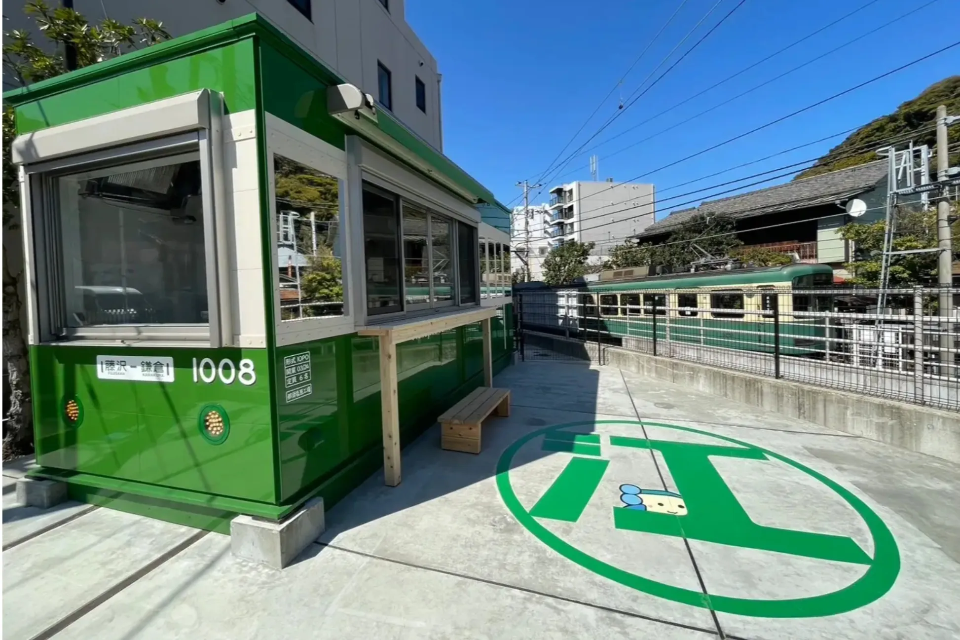 湘南の新名所！？江ノ島名物・たこせんべいの「あさひ本店」新店がオープン