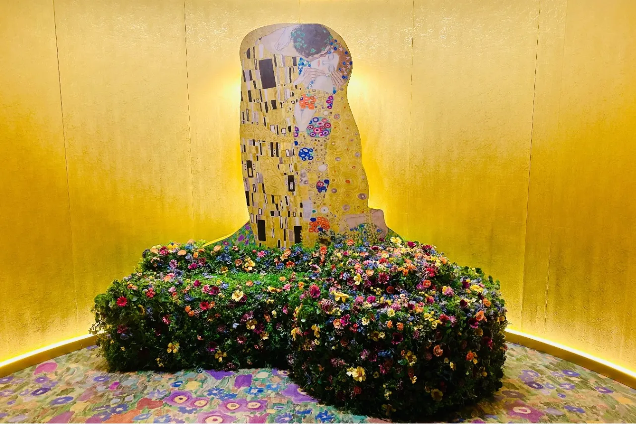世界初開催の展覧会「クリムト・アライブ」に行ってみた!きらめく黄金世界を体験レポ_2714773