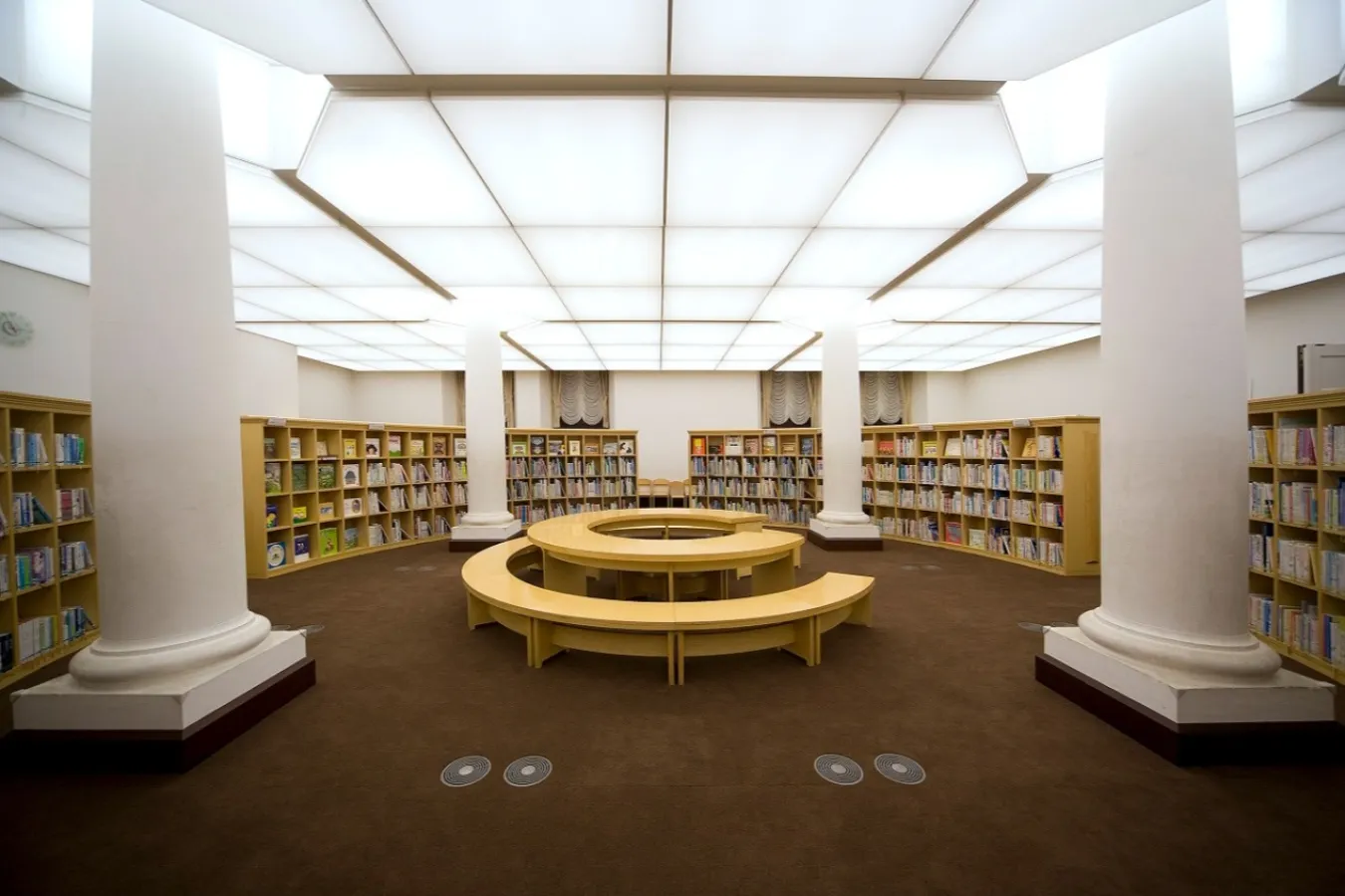 ▲子どものへや（出典：国立国会図書館国際子ども図書館ウェブサイト）