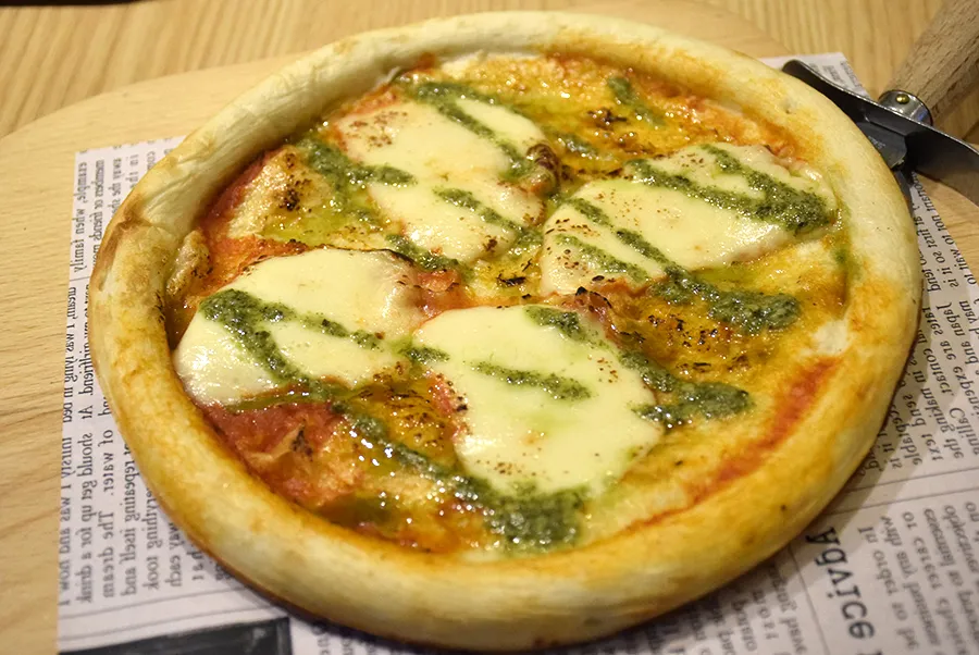 たったワンコイン“500円”でピザが食べ放題だと…！？脅威のコスパ「肉バルChaCha」へ急げ！