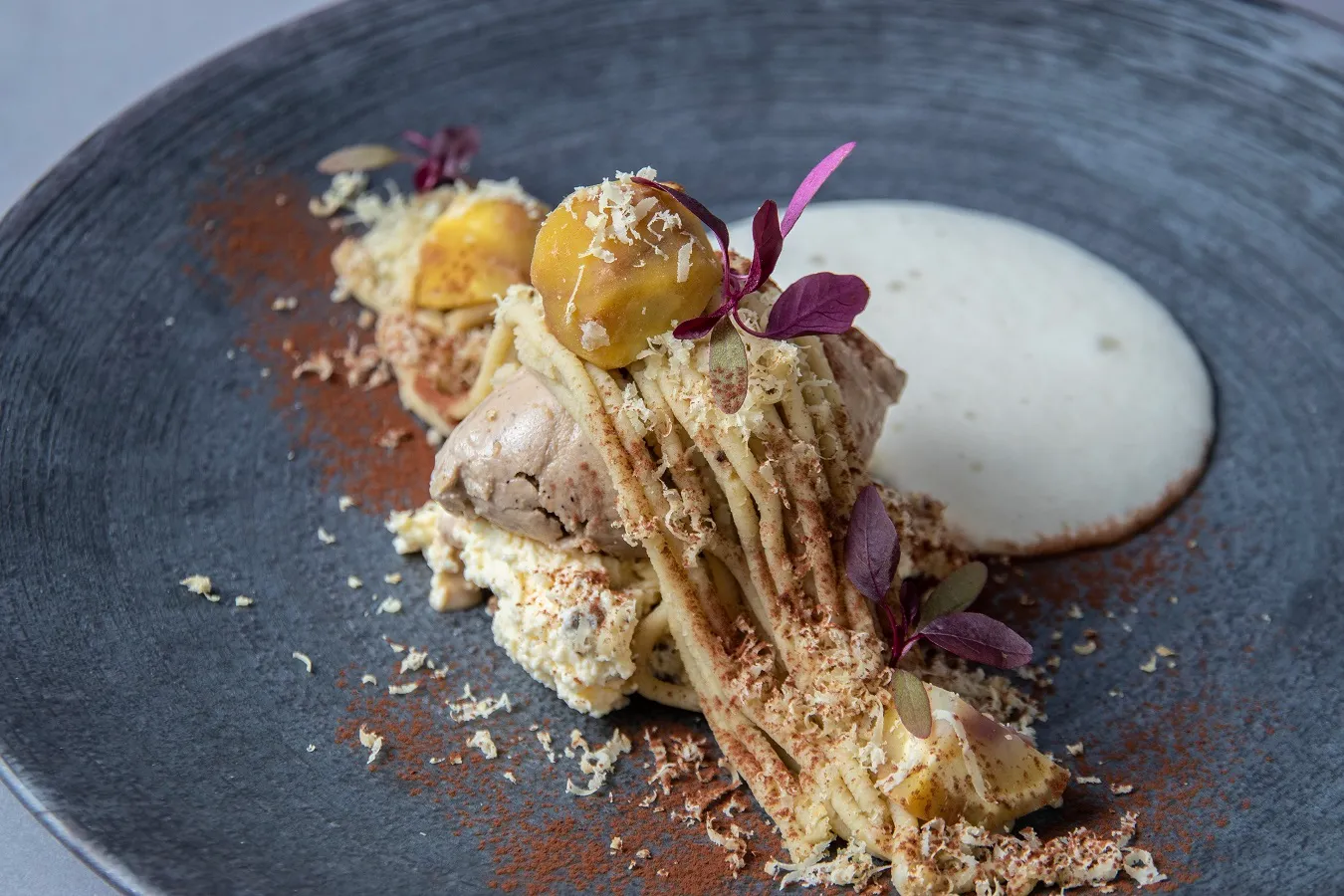 蔵前】繊細で芸術的！アシェットデセールの専門店「アンプラト」誕生