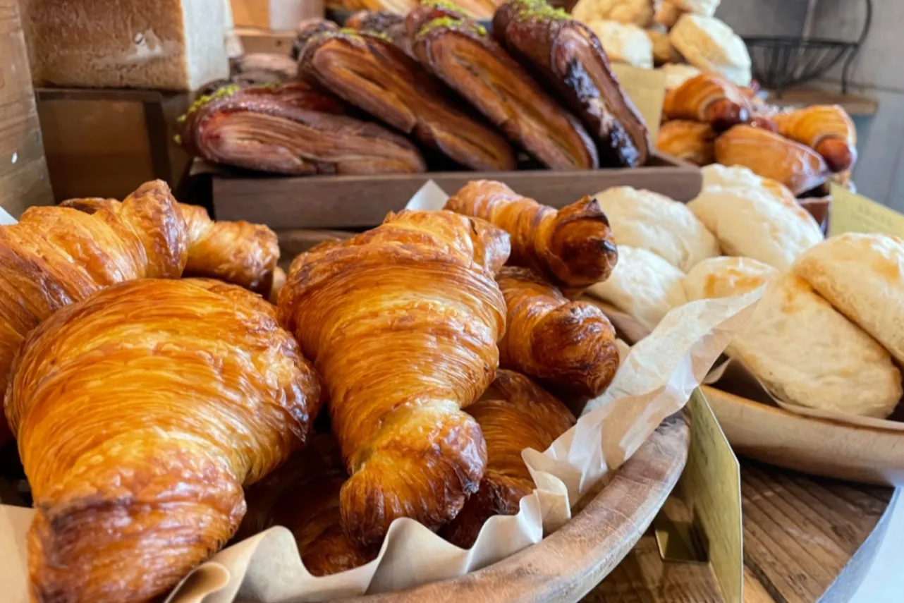 シェフのこだわりがとにかくスゴイ！連日行列のパン屋、東北沢「BAKER Aoyagi」_1404201