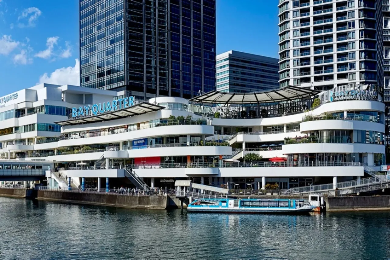 ▲客船をモチーフにデザインされた外観