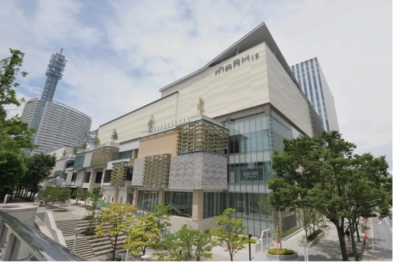 ▲MARK IS みなとみらい 外観