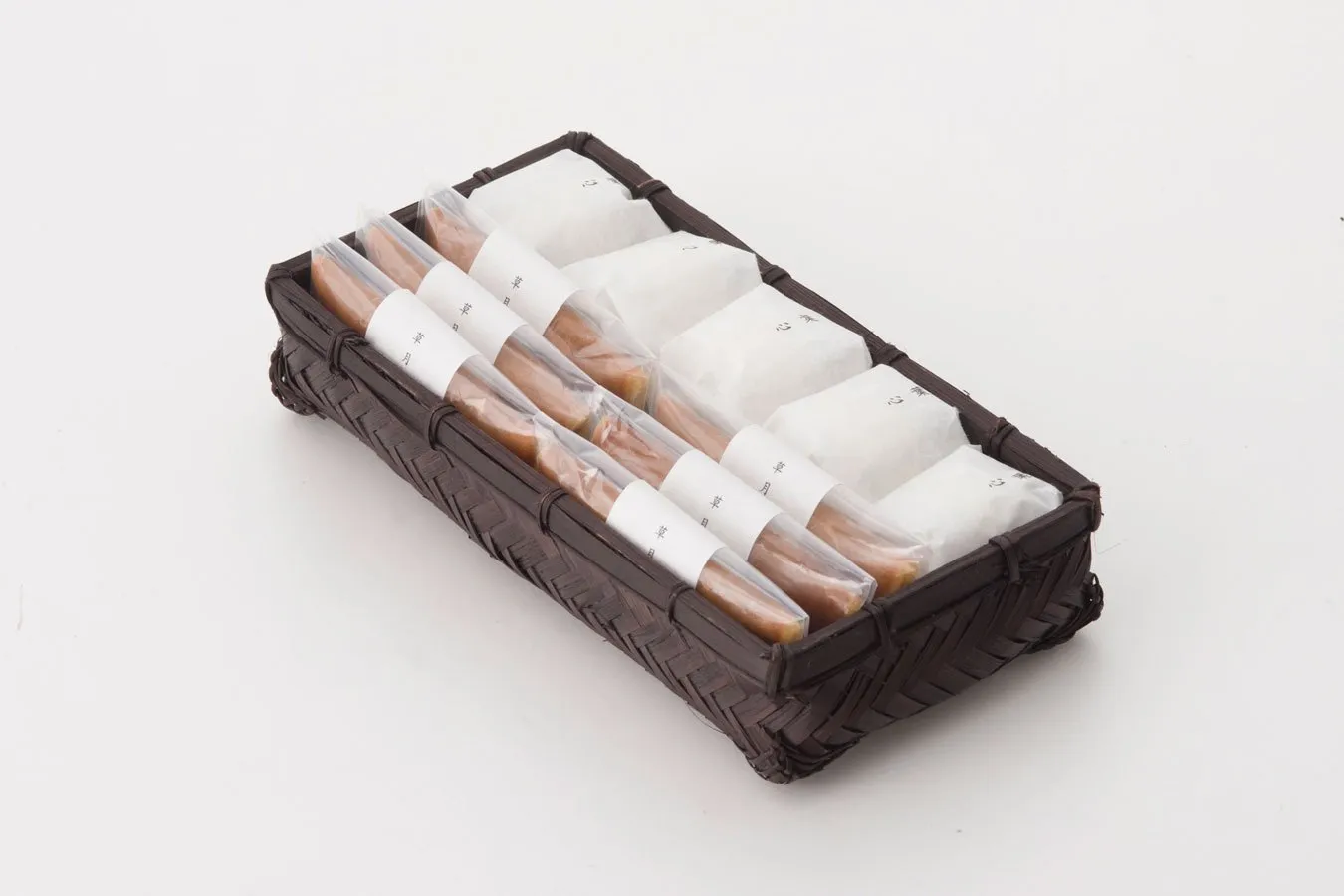 ▲「百菓行李【4】」（2,873円）