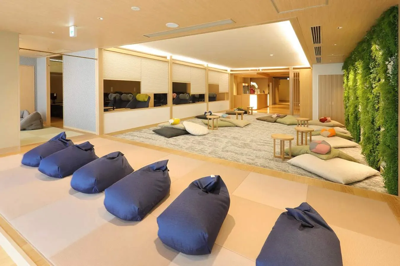 東京】デートで終電逃したら…朝まで過ごせるスポット14選