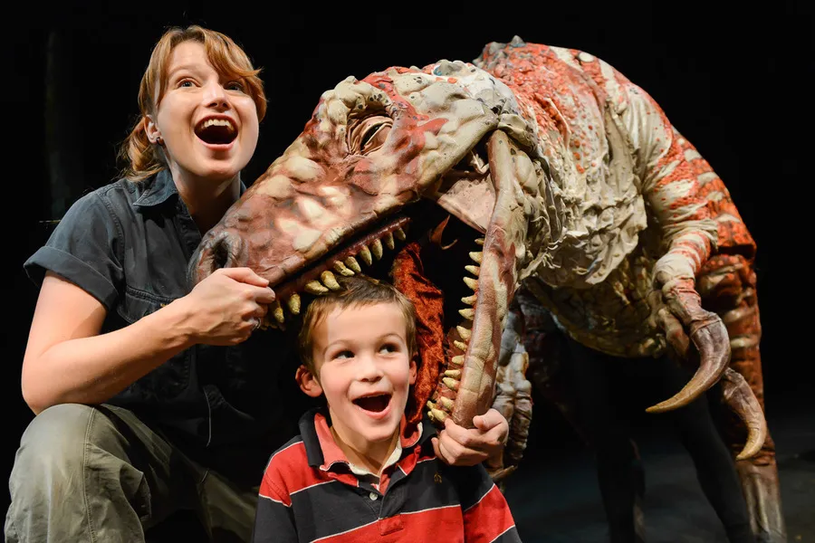 （PR）超リアルな恐竜たちと触れあえる!?世界中で大人気の体験型ショー「恐竜どうぶつ園」潜入レポート!